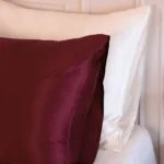 taie-soie-bordeaux-peau-cheveux