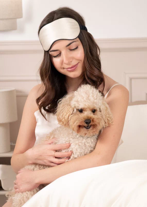 masque de nuit en soie champagne anti frottements