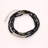 Bracelet collier 2-en-1 en perles bleu marine et or laminé - Nocturne