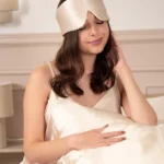 Masque et taie en soie champagne Gaïanne