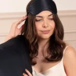 masque de nuit en soie bleu marine 100% murier