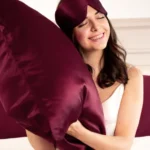 masque de sommeil en soie bordeaux luxe