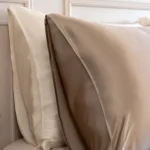 Taie en soie de mûrier taupe fabriquée en France