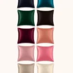 Nuancier des couleurs des taies d’oreiller en soie de mûrier Gaïanne : bleu nuit, bleu canard, vert sapin, marron chocolat, bordeaux, terracotta, bois de rose, rose corail, champagne et taupe