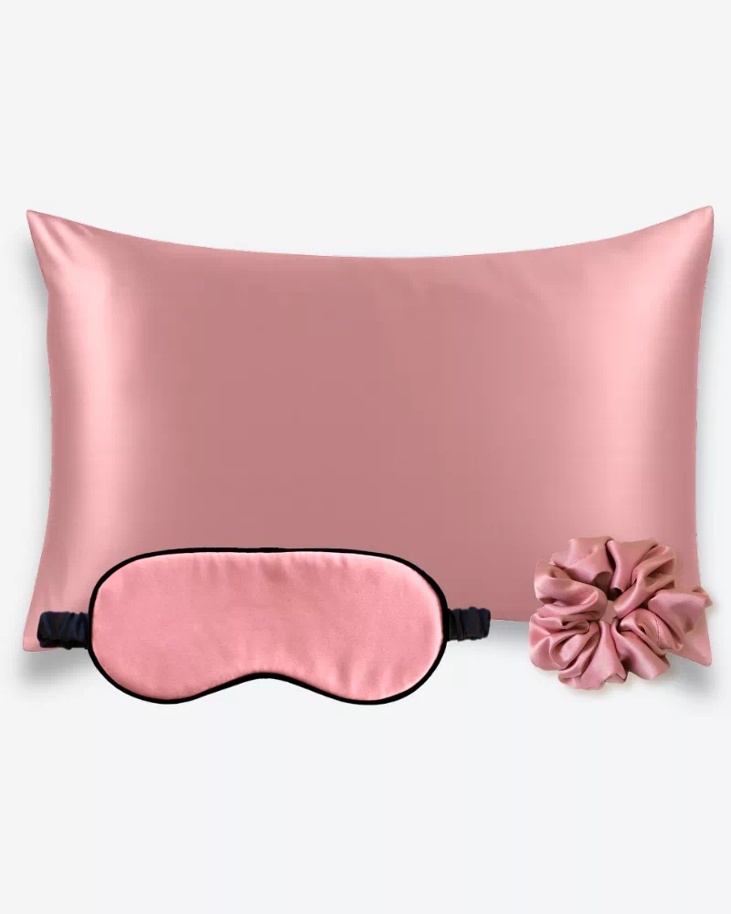 Coffret en soie Bois de rose avec taie d’oreiller, masque de nuit et chouchou