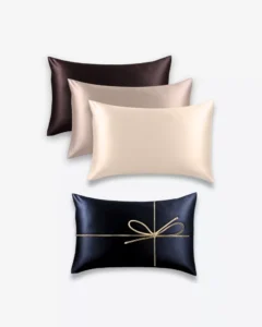 Quatre taies d’oreiller en soie de différents coloris pour l’offre 3+1 personnalisable