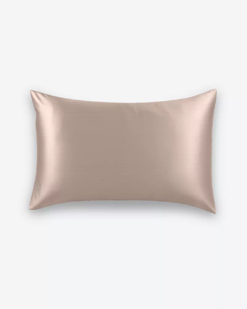 Taie d’oreiller en soie coloris taupe