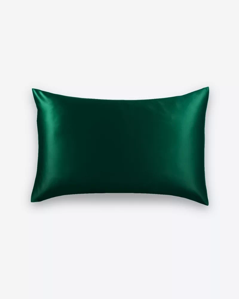 Taie d’oreiller en soie coloris vert sapin