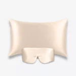 Coffret Beauty Sleep Bandeau : taie d’oreiller et masque bandeau réglable en soie champagne.
