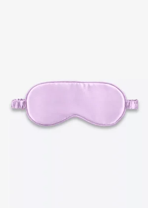 Masque de nuit classique en soie lilas, vu de face.